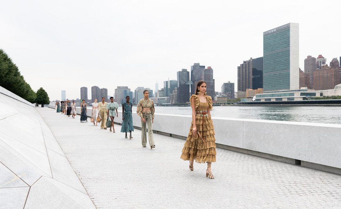 COFFEE AND NEWS: L’indipendenza della moda americana COFFEE AND NEWS: L’indipendenza della moda americana